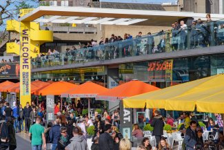 The southbank in London with restaurants, bars and shops.