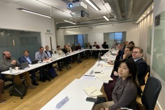 Roundtable - boardroom-style layout