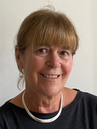 Jane Lewis headshot