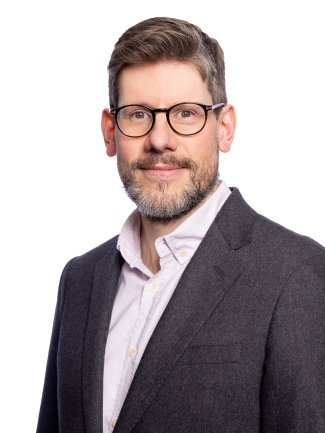 Mark Hilton headshot