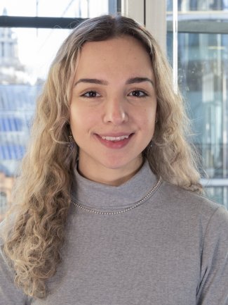 Natalie Harvey headshot
