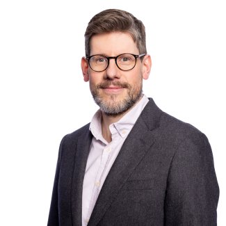 Mark Hilton headshot