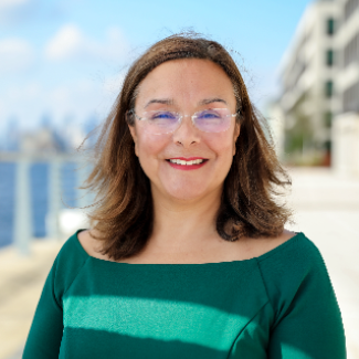 Professor Amanda J. Broderick headshot
